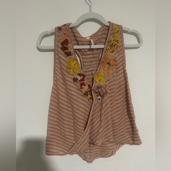 Free People Frida top with embroidered floral trim, size XS - Picture 3 of 5